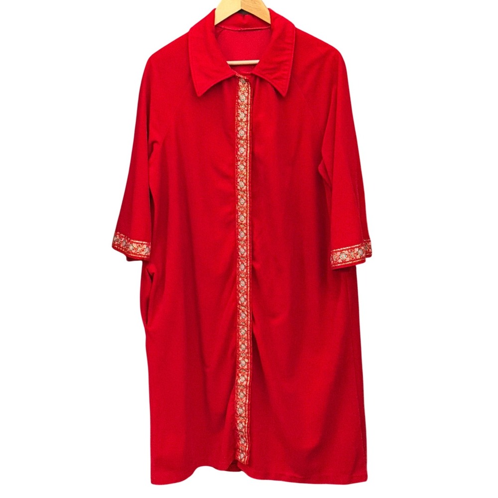 Vintage 70s Red Robe House Coat Grannycore Folk Retro Loungewear Kitsch Cozy